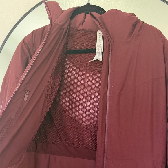 lululemon athletica long puffer coat - Picture 2 of 6